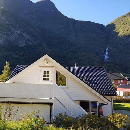 Bright And Cozy Apartment 1.5Km From City Centre Aurland Exterior foto